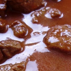 Tradicionalni juneći gulaš