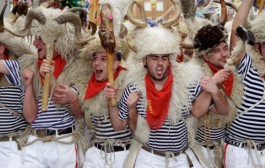 Hrvatska tradicija za Karneval, Mesopust, Poklade, Maškare. Značenje i povijest