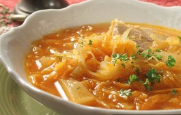 Tradicionalana kupusna mađarska juha