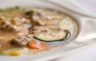 Kisela mesna juha po tradicionalnom receptu
