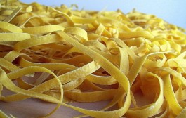 Recepti za pripremu domaćih bakinih rezanaca