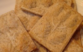 Tradicioalne bakine slastice (paprenjaci,badem štangice)