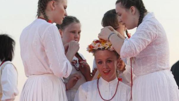 Tradicionalni običaji dolaska mlade u mladoženjinu kuću