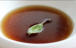 Domaća goveđa juha tradicionalni recept