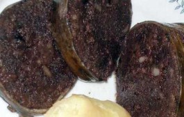 Priprema domaćeg kulena, krvavica
