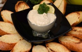 Liptauer, iznimno zanimljiv sirni namaz sa srdelicama